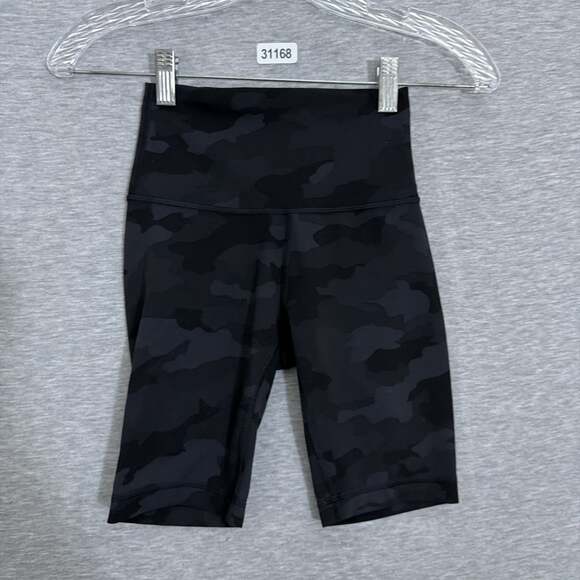 Lululemon Pants - Lululemon Women’s Size 2 Black Camo Wunder Train High Rise Shorts 8" Inseam